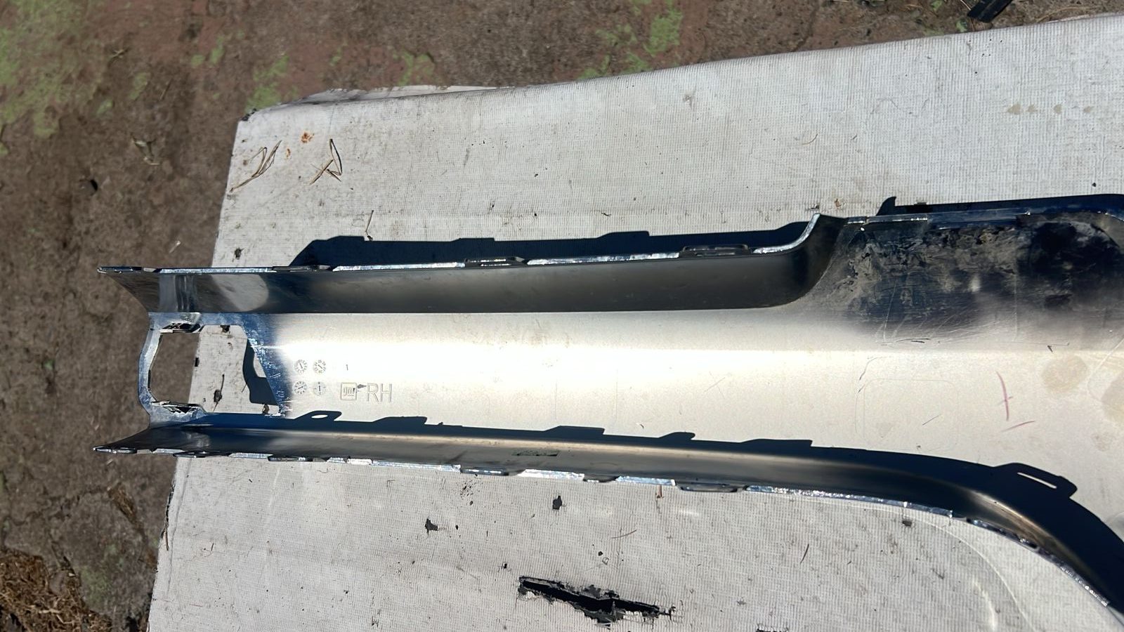 BISEL DERECHO MASCARA CHEVROLET COLORADO (24-26) - Imagen 5