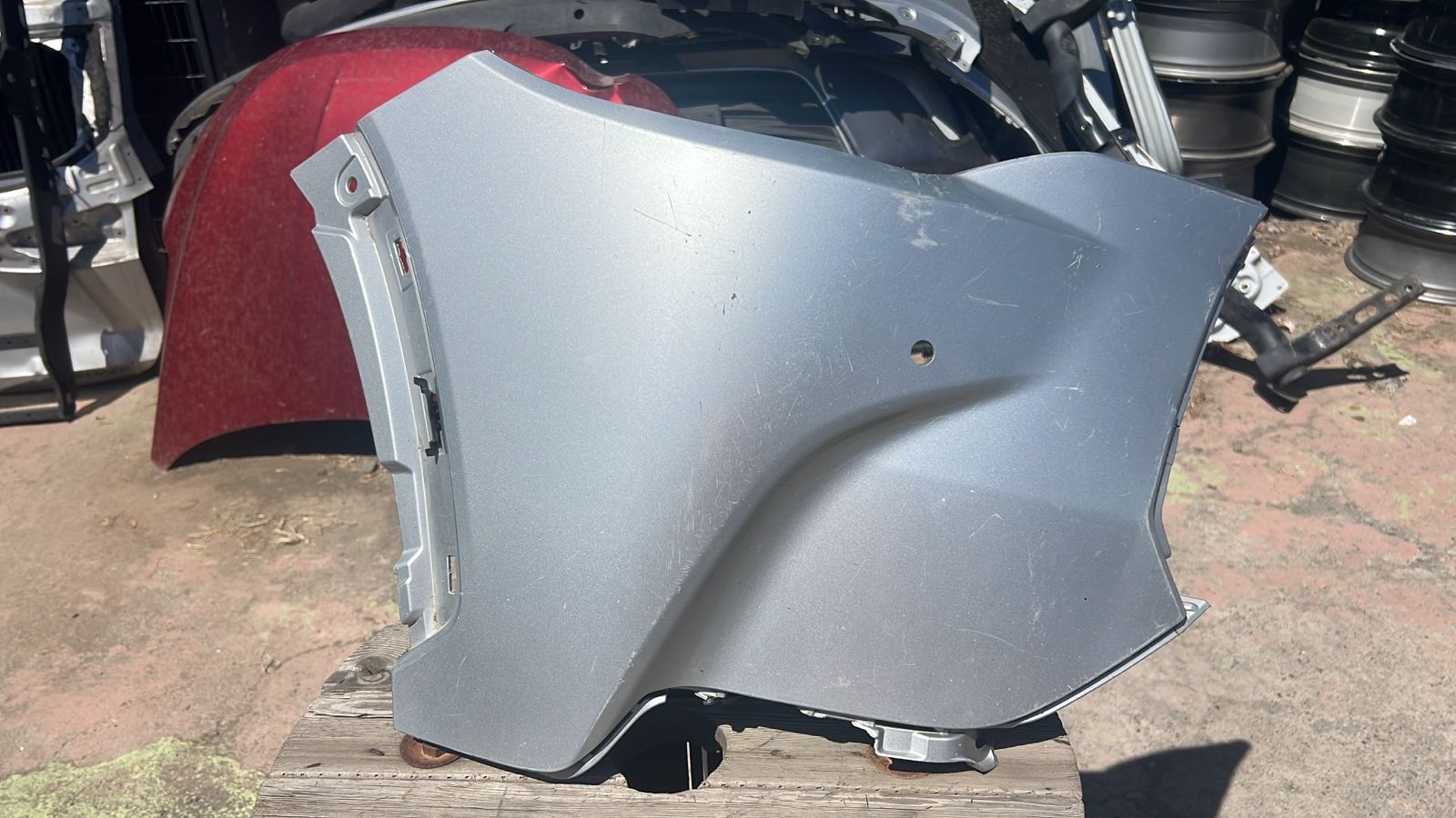 CORNER DERECHO PARACHOQUE DELANTERO TOYOTA COROLLA CROSS (22-24)