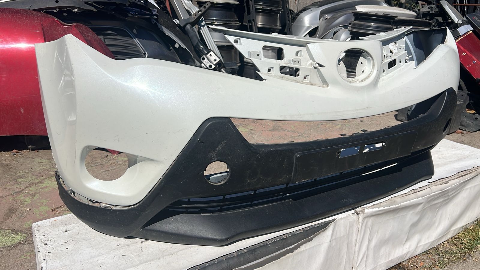 Parachoque Delantero Toyota Rav4 (13-15) - Imagen 3