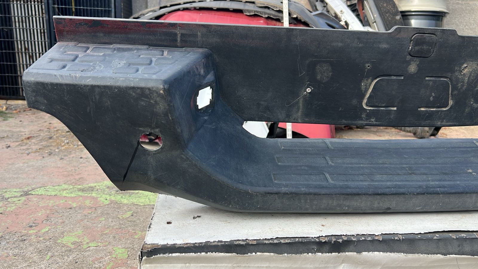 Moldura Parachoque Trasero Chevrolet Colorado (18-23) - Imagen 3