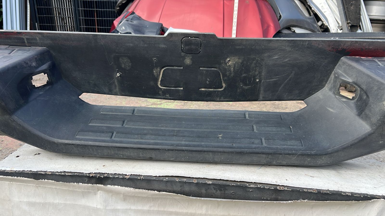 Moldura Parachoque Trasero Chevrolet Colorado (18-23) - Imagen 4