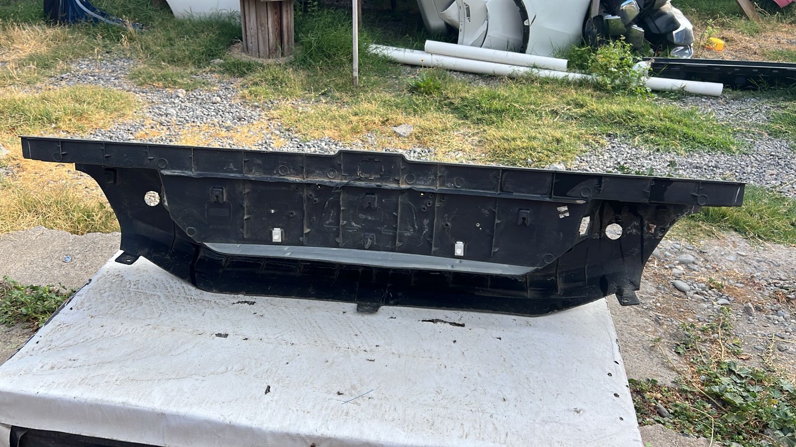 Moldura Parachoque Trasero Chevrolet Colorado (18-23) - Imagen 7