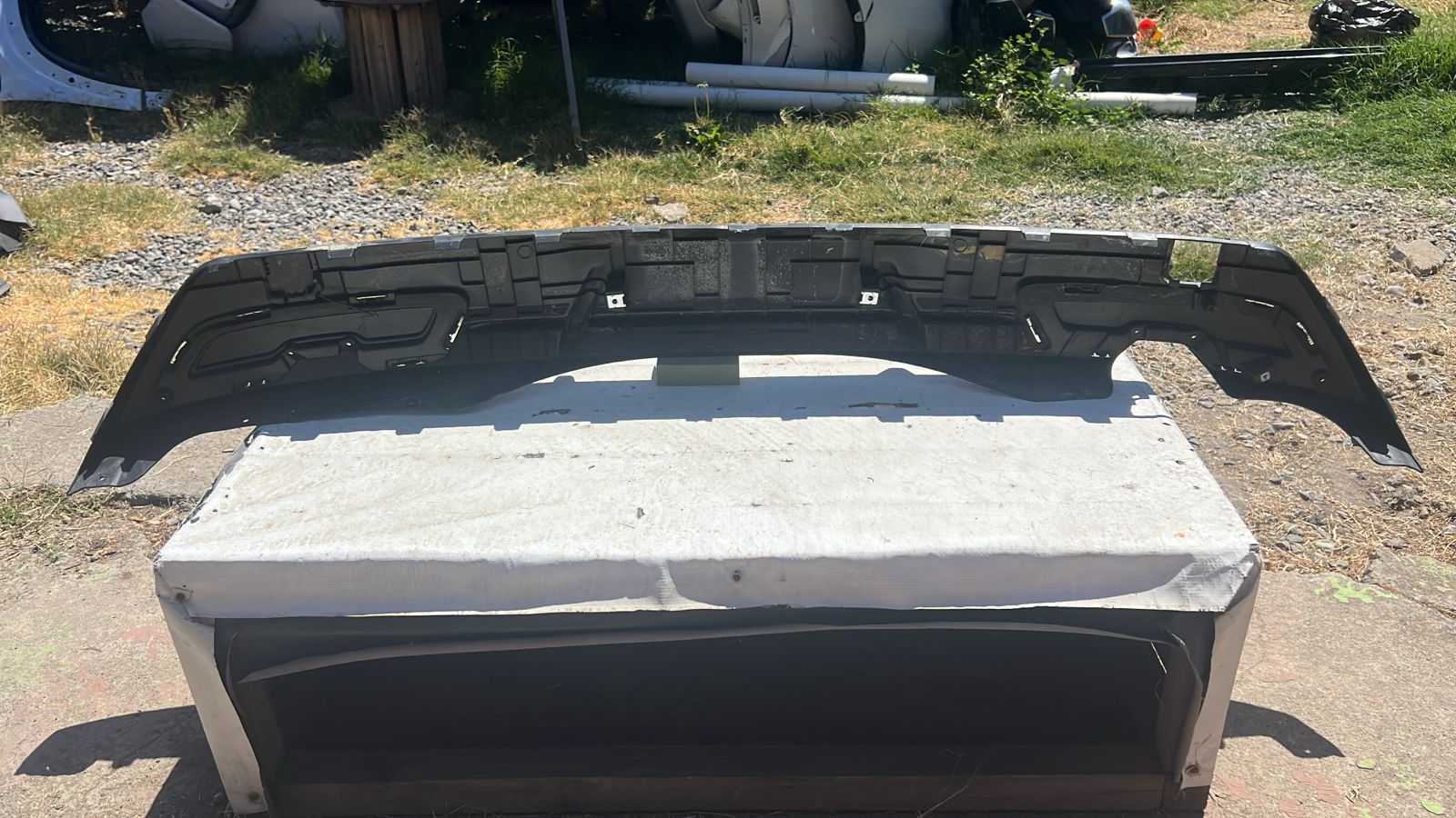 Moldura Parachoque Trasero Chevrolet Sail (23-26) - Imagen 5