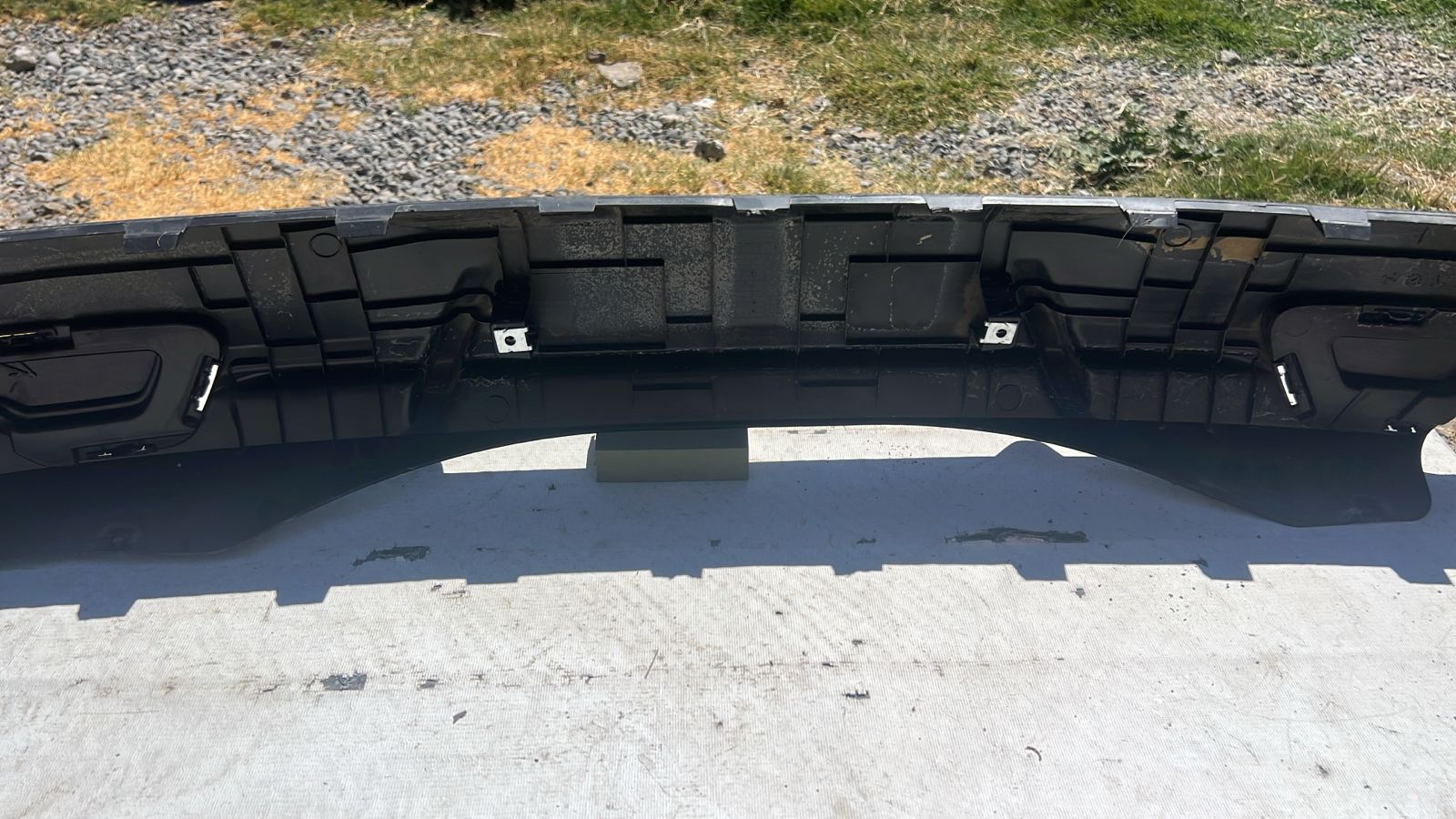 Moldura Parachoque Trasero Chevrolet Sail (23-26) - Imagen 7