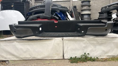 PARACHOQUE TRASERO NISSAN NAVARA (21-24)