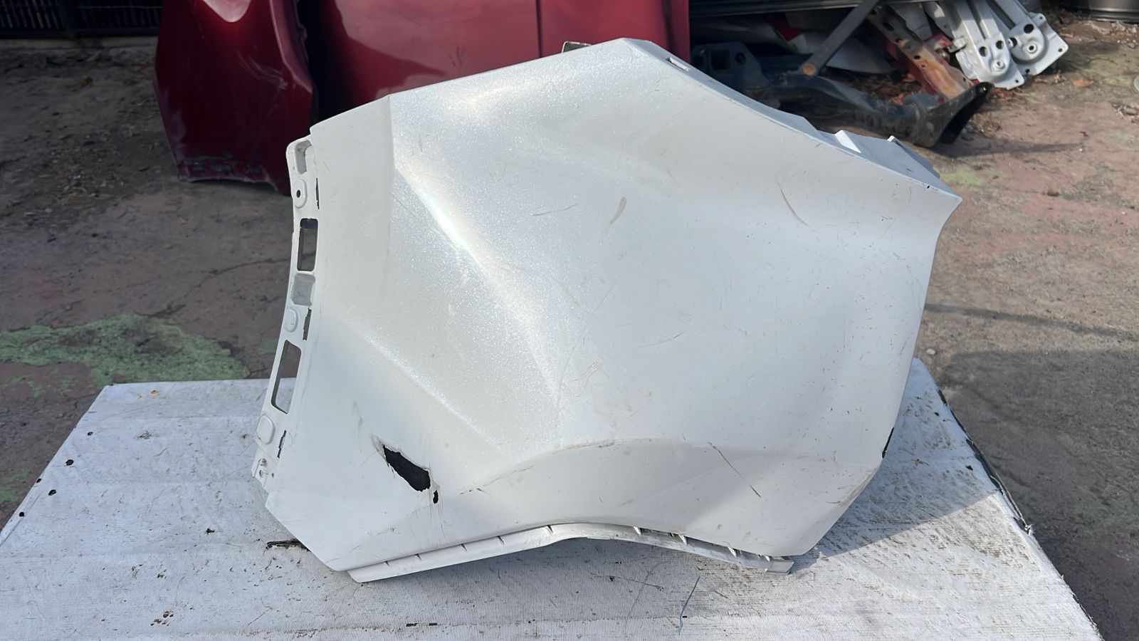 MOLDURA IZQUIERDA PARACHOQUE TRASERO OMODA C5 (24-26)