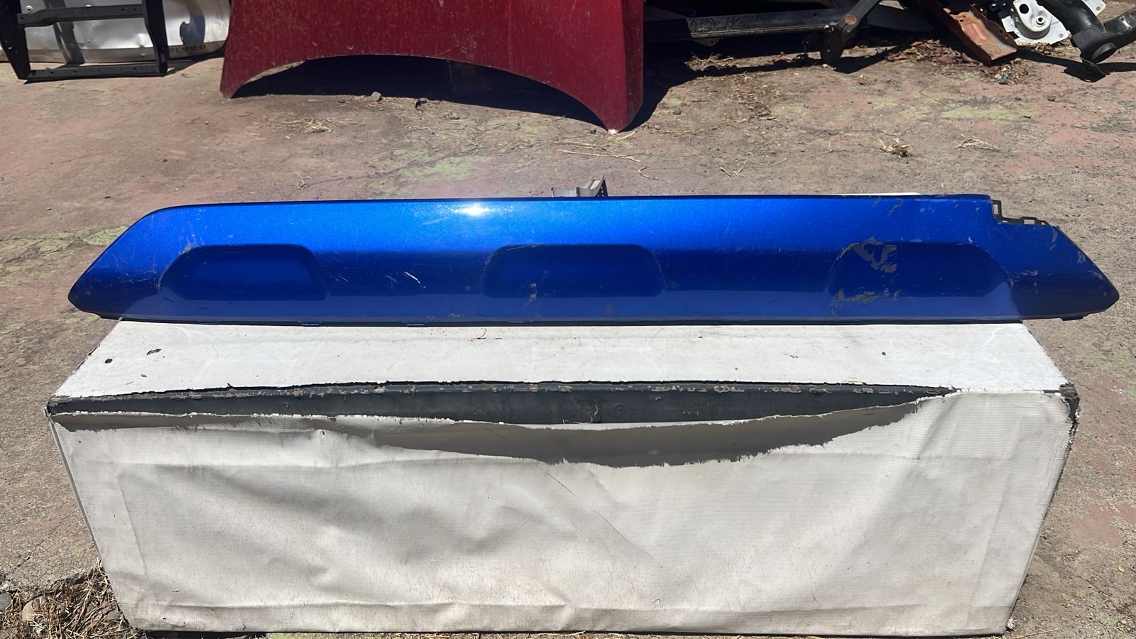 MOLDURA PARACHOQUE TRASERO TOYOTA COROLLA CROSS (22-25)