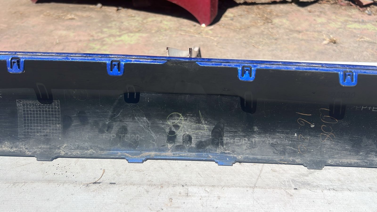 Moldura Parachoque Trasero Toyota Corolla Cross (22-25) - Imagen 7