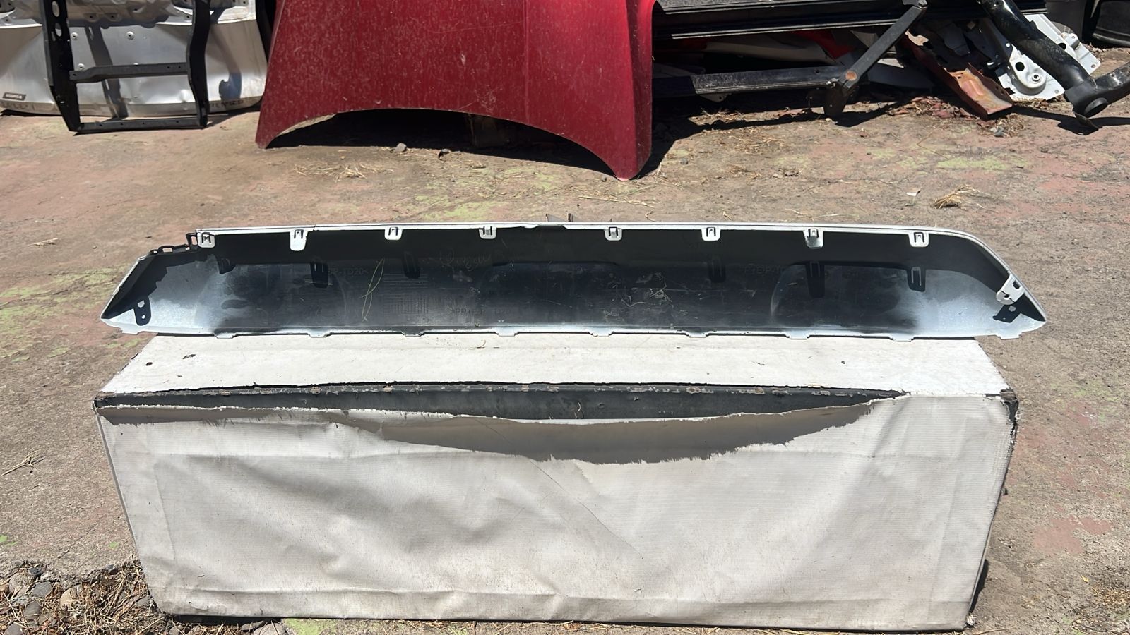 Moldura Parachoque Trasero Toyota Corolla Cross (22-25) - Imagen 5