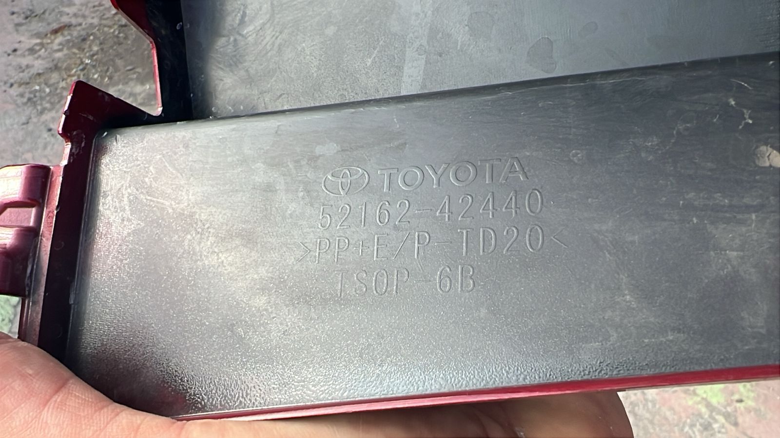 Moldura Izquierda Parachoque Trasero Toyota Rav4 (19-23) - Imagen 5